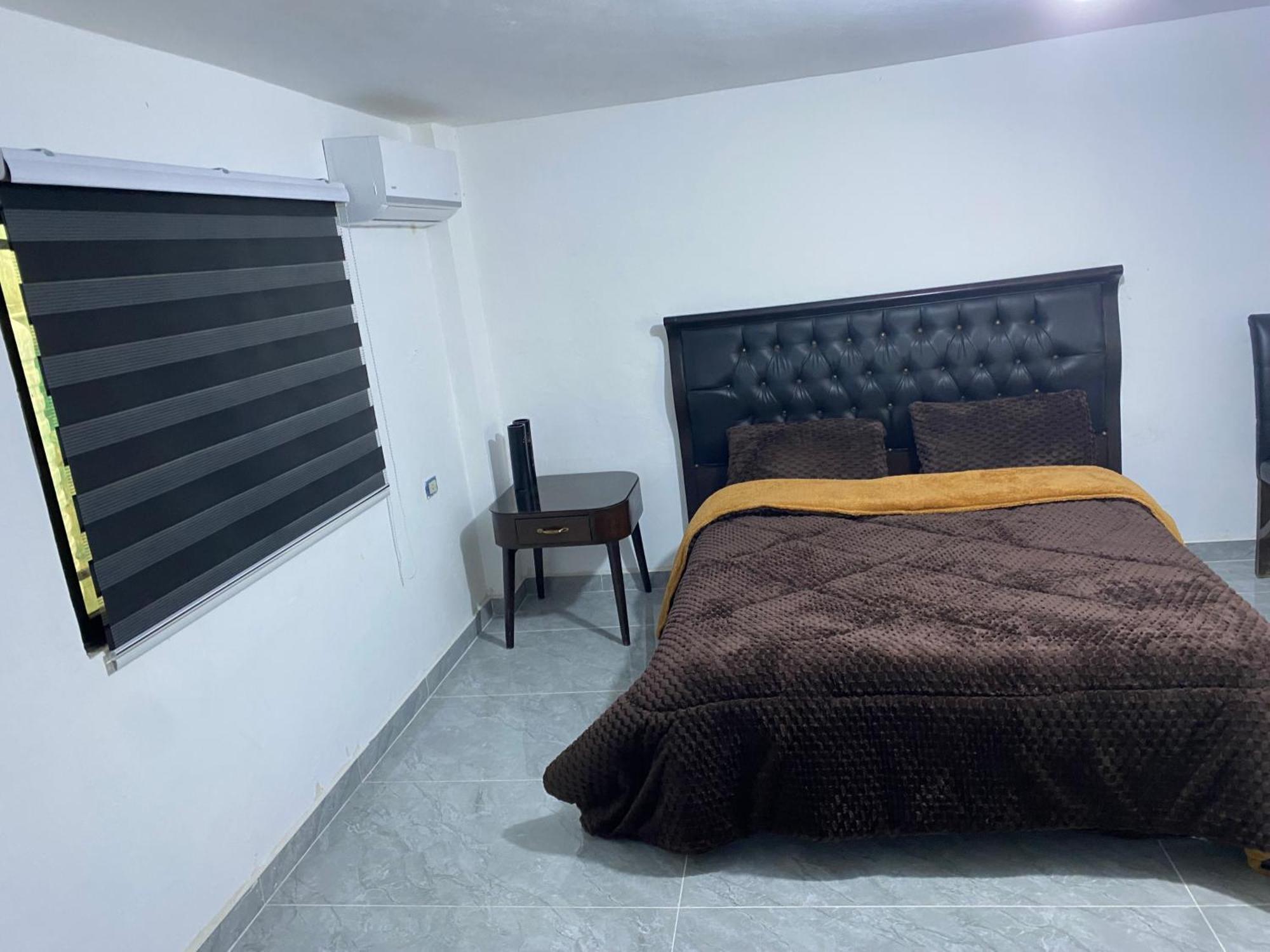 Huseein Rooms Jarash Buitenkant foto